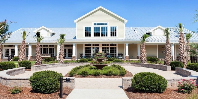 Relaxed Coastal Living: Choose a Myrtle Beach Retirement Community
