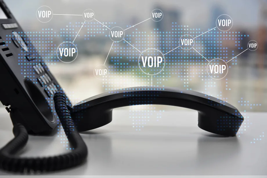 Comparing VOIP Solutions For Small And L...